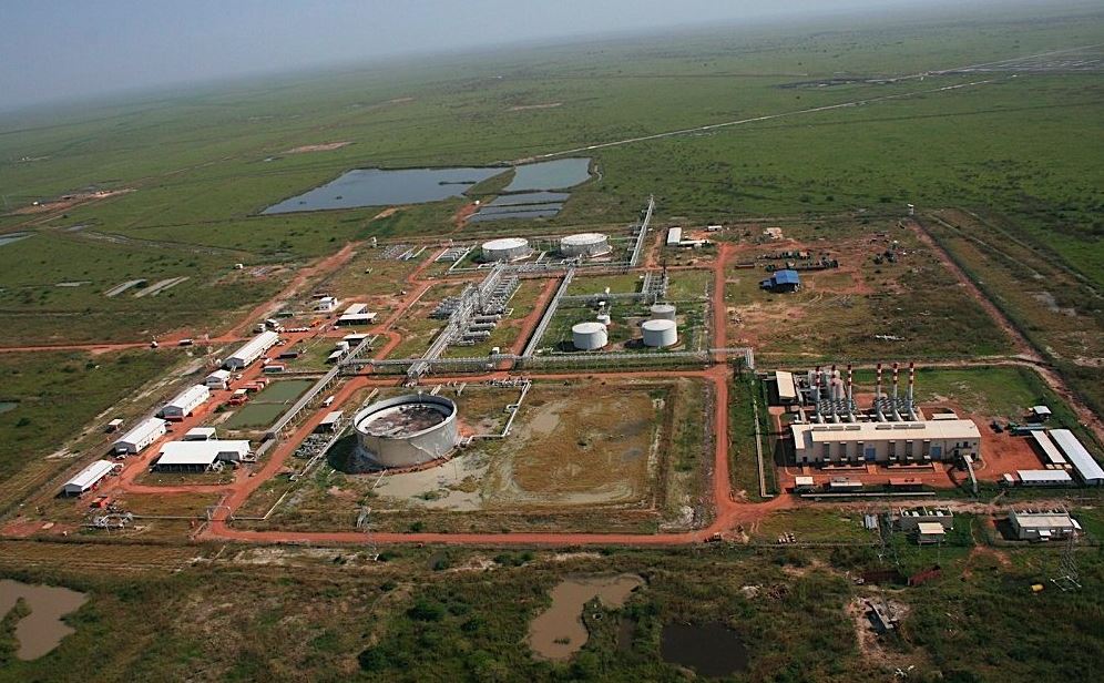  Salaries Stalled by Declining Oil Production