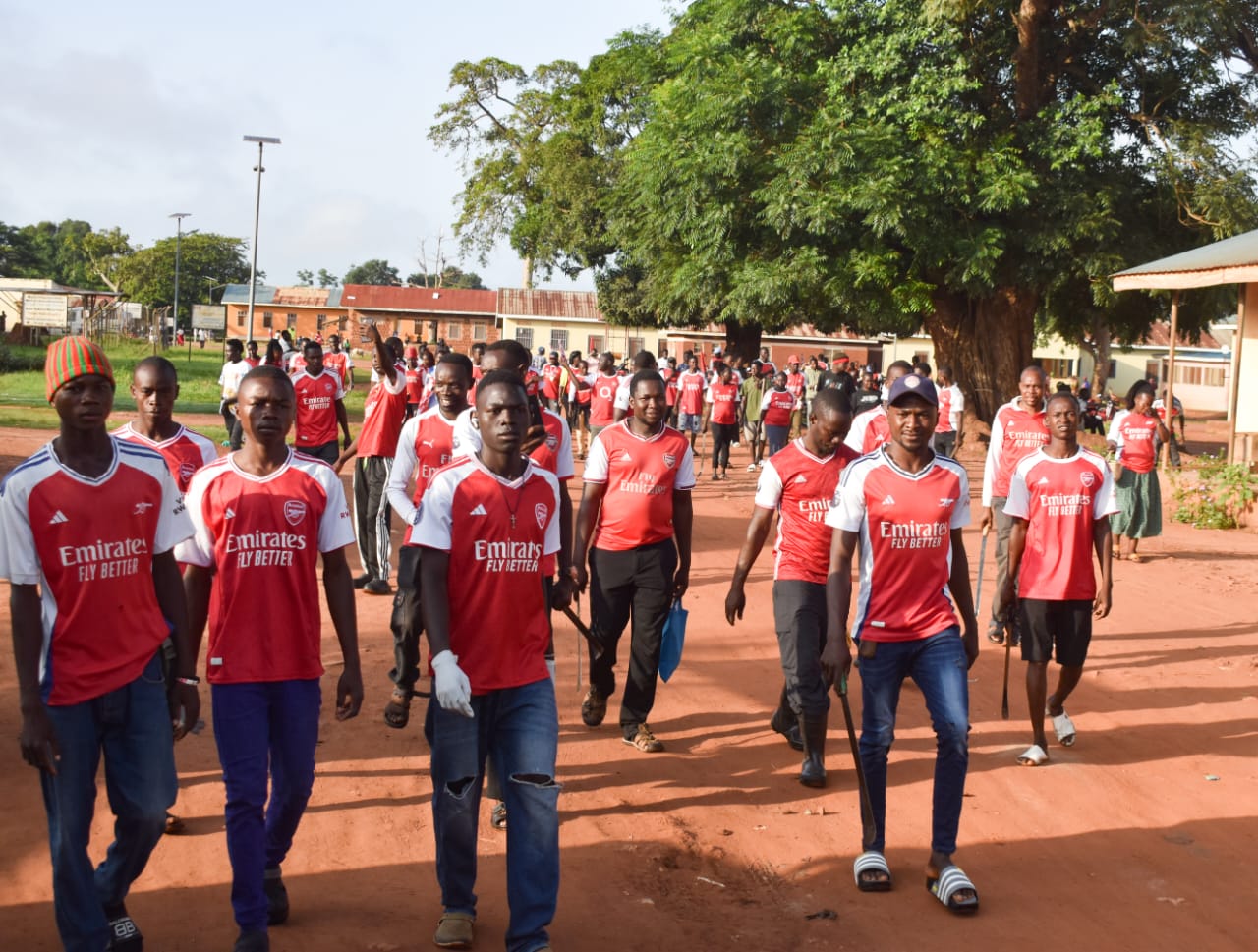 Arsenal fans in Yambio carry out cleaning at state hospital