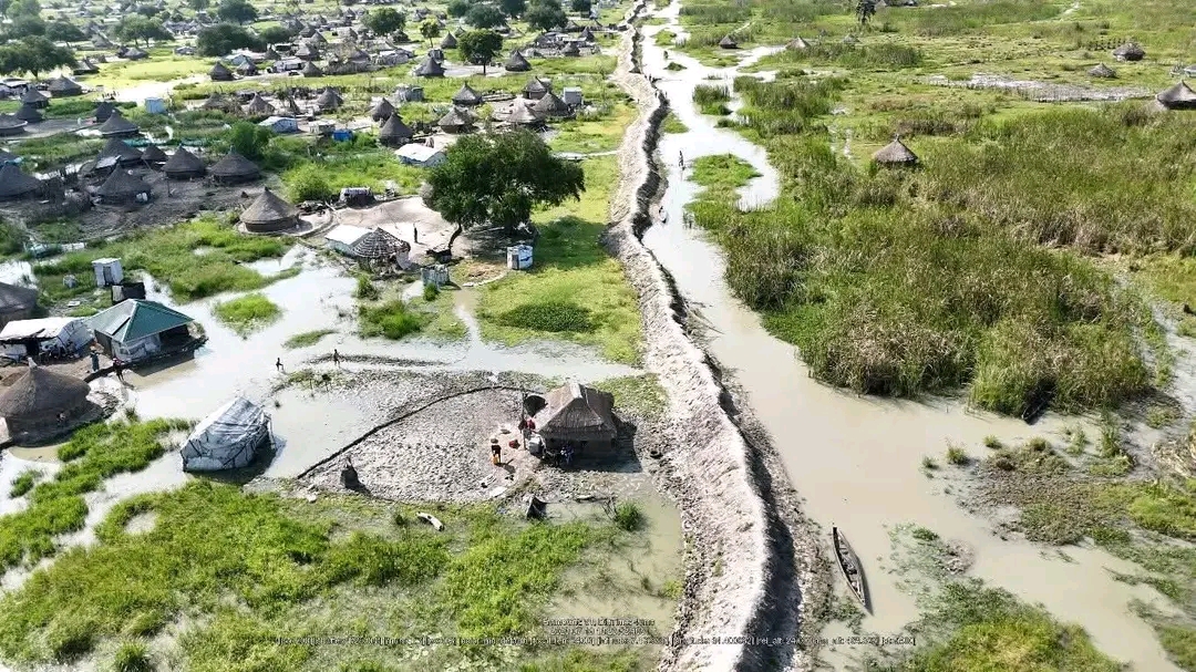 A 2 year-old child drowns in Warrap State