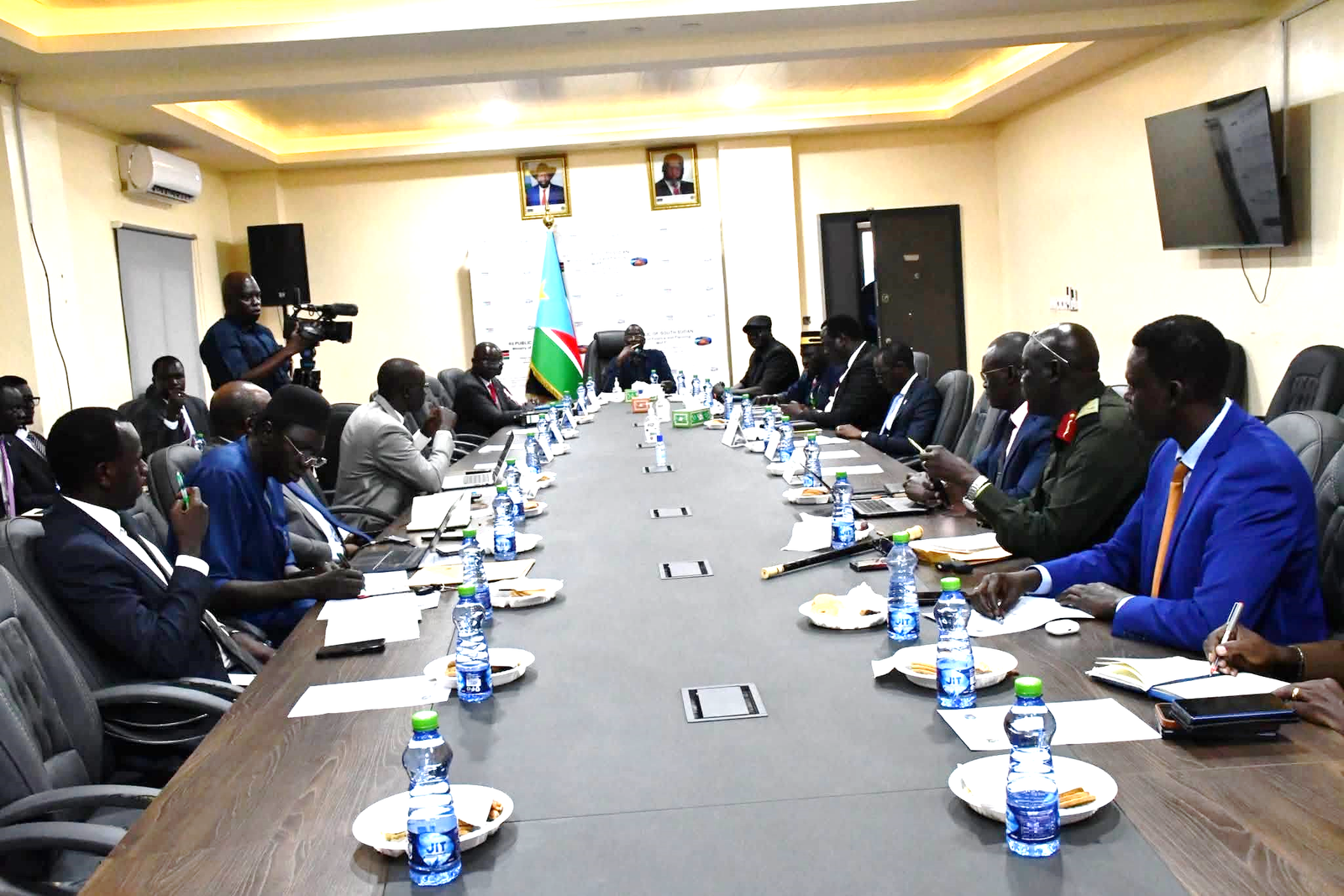 Economic Reform Committee pushes for further reduction in fuel prices